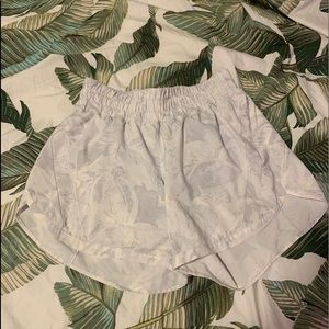 LULULEMON Track That 5” short